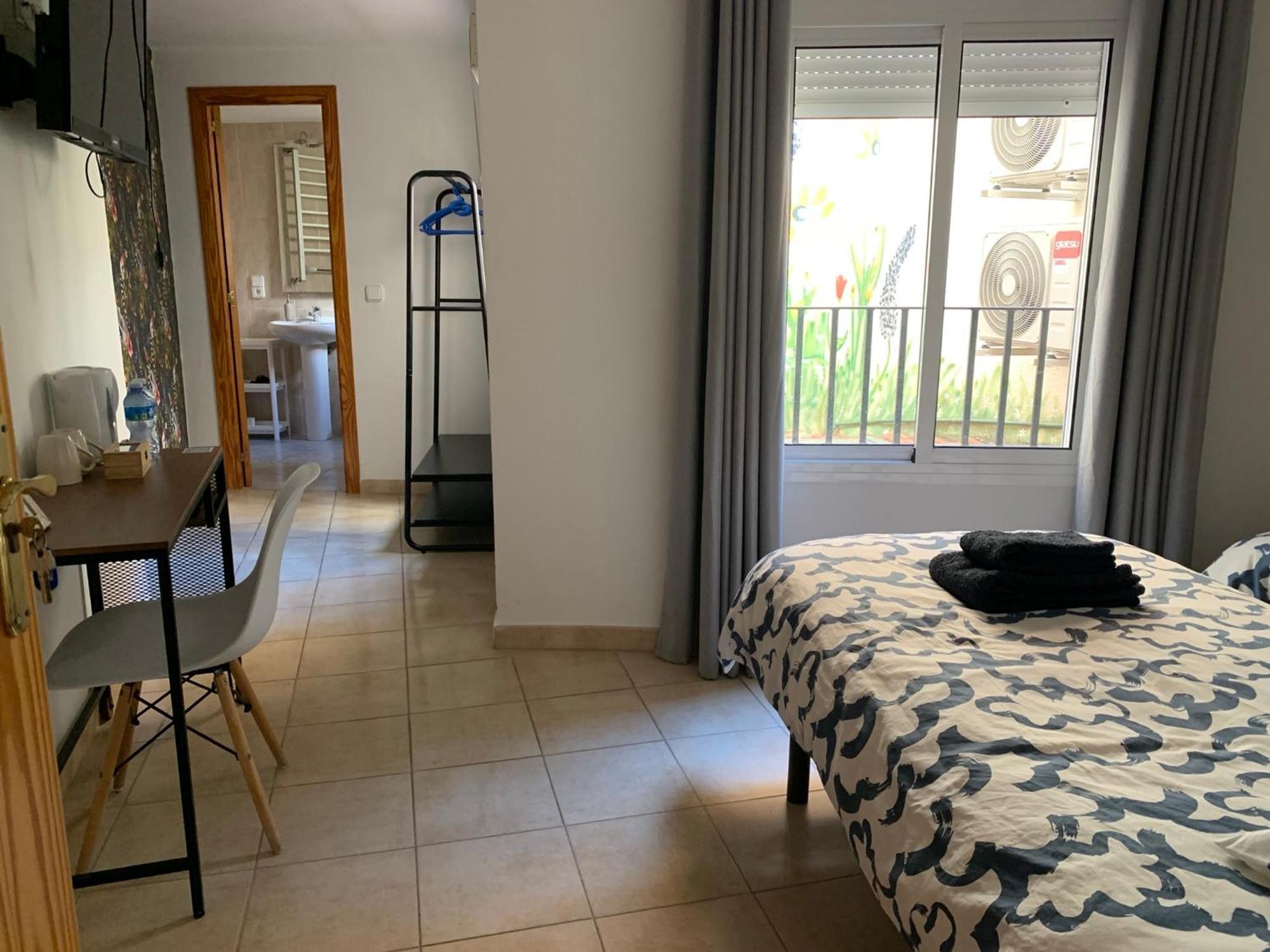 Hostal Casa Michaels Mora d'Ebre Exterior foto